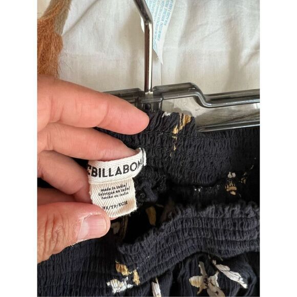 Billabong boho black and cream floral flowy open pants XS - Picture 5 of 5